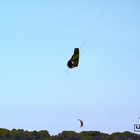 Sunset Wave - Stagnone Kitesurf Village บีร์จิเวคคี ภายนอก รูปภาพ